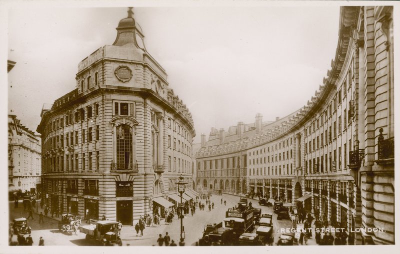 Regent Street, Londyn autorstwa English Photographer