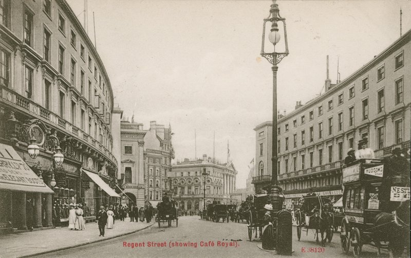 Regent Street, Londyn, pokazując Cafe Royal autorstwa English Photographer