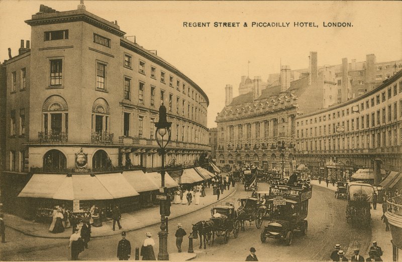 Regent Street and Piccadilly Hotel, Londyn autorstwa English Photographer