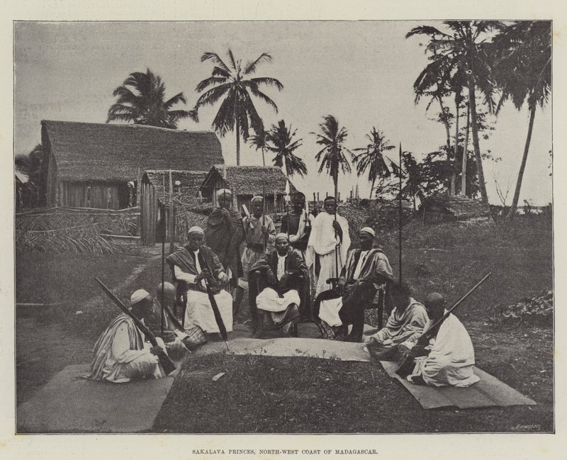 Sakalava Princes, północno-zachodnie wybrzeże Madagaskaru autorstwa English Photographer