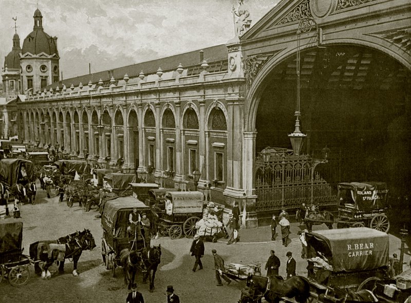 Smithfield Market, Londyn: Wczesny poranek (zdjęcie czarno-białe) autorstwa English Photographer
