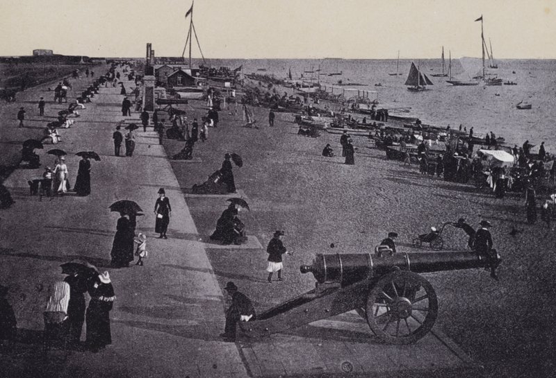 Plaża Southsea (zdjęcie czarno-białe) autorstwa English Photographer