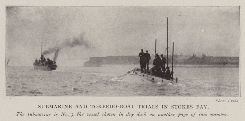 Próby łodzi podwodnej i łodzi torpedowej w Stokes Bay autorstwa English Photographer