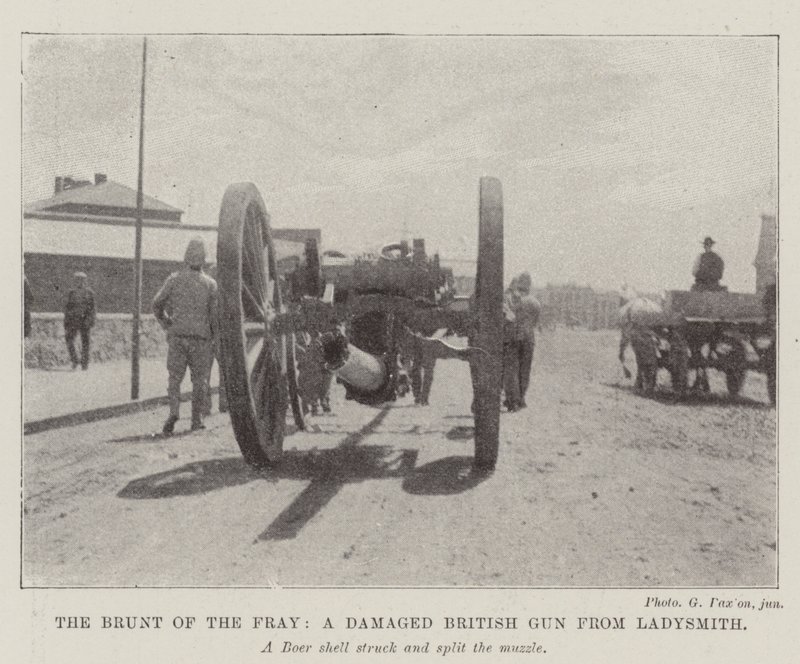 Brunt of the Fray, uszkodzony brytyjski pistolet od Ladysmith autorstwa English Photographer
