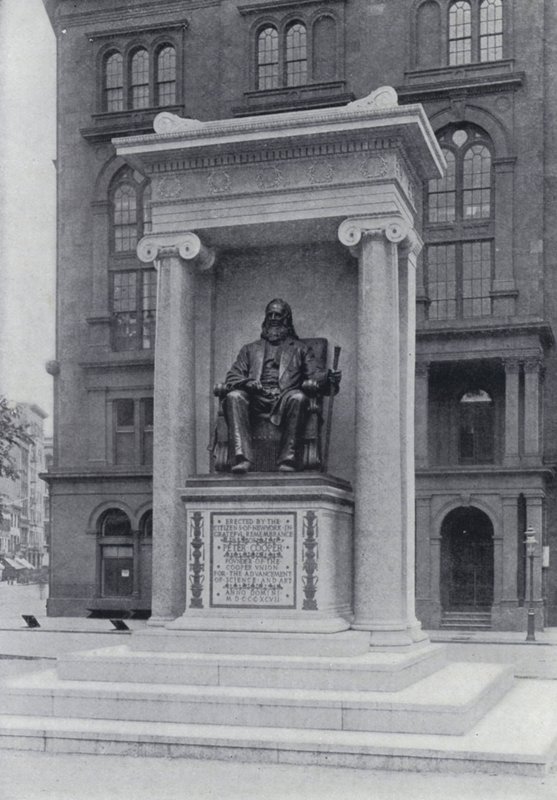 The Cooper Institute and Monument, Nowy Jork (zdjęcie czarno-białe) autorstwa English Photographer