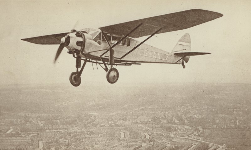 De Havilland "Hawk-Moth" (zdjęcie czarno-białe) autorstwa English Photographer