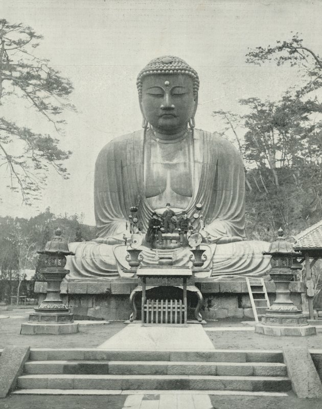 Wielki Brązowy Budda, Japonia (zdjęcie czarno-białe) autorstwa English Photographer