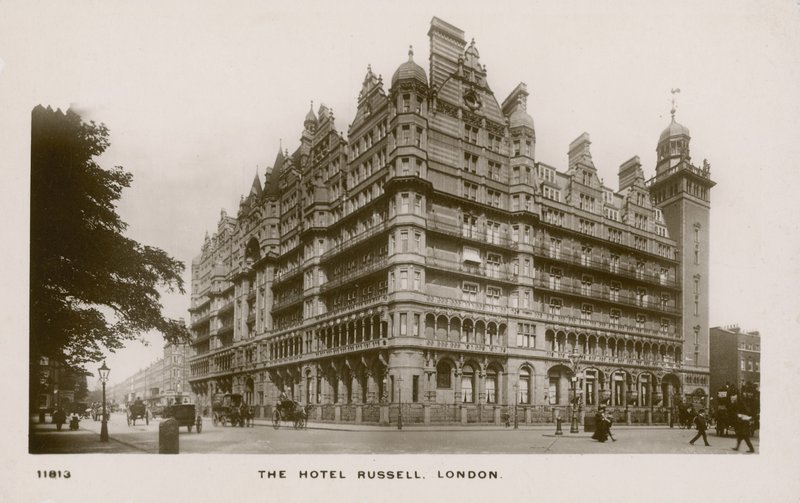 Hotel Russell, Londyn autorstwa English Photographer