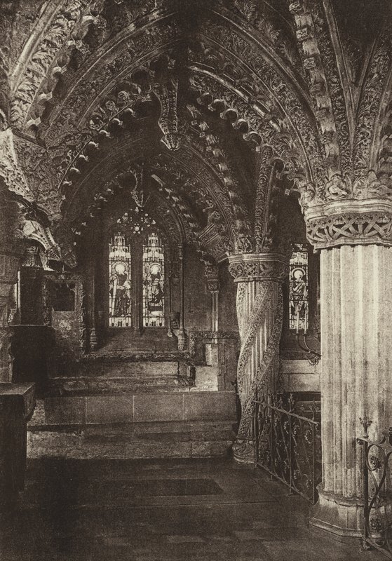 The Lady Chapel, Rosslyn Chapel, Midlothian (zdjęcie czarno-białe) autorstwa English Photographer