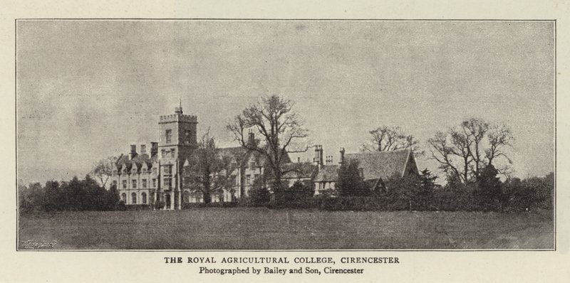 Royal Agricultural College w Cirencester autorstwa English Photographer