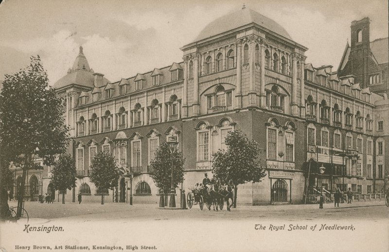 Królewska Szkoła Robótki Ręcznej, Kensington, Londyn autorstwa English Photographer