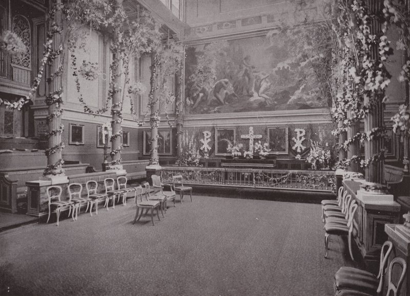 Prywatna kaplica późnej królowej Wiktorii, Pałac Buckingham autorstwa English Photographer