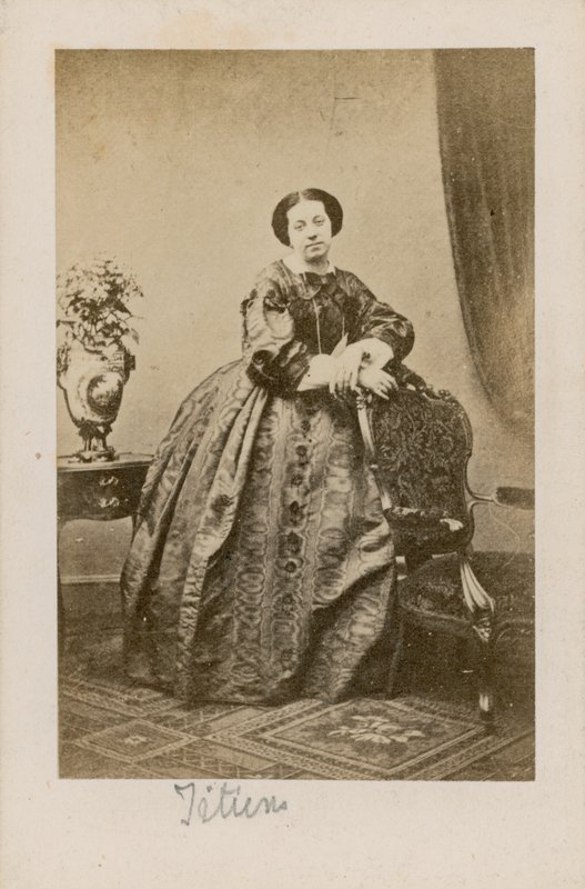 Theresa Titiens, piosenkarka autorstwa English Photographer