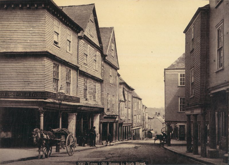 Totnes, stare domy w High Street autorstwa English Photographer