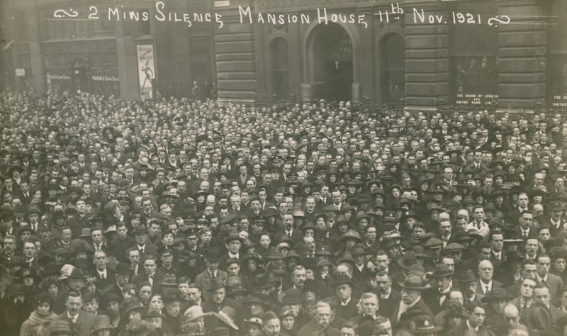 Dwie minuty ciszy w Mansion House, Londyn, 11 listopada 1921 autorstwa English Photographer