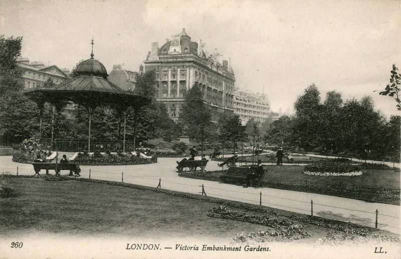 Victoria Embankment Gardens, Londyn autorstwa English Photographer