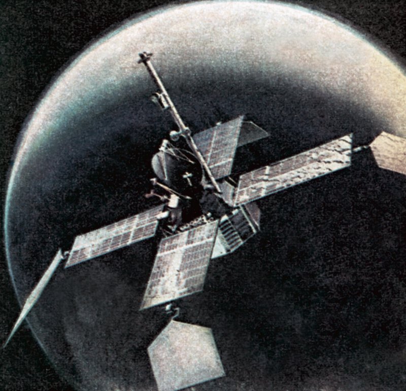 Satelita autorstwa English School