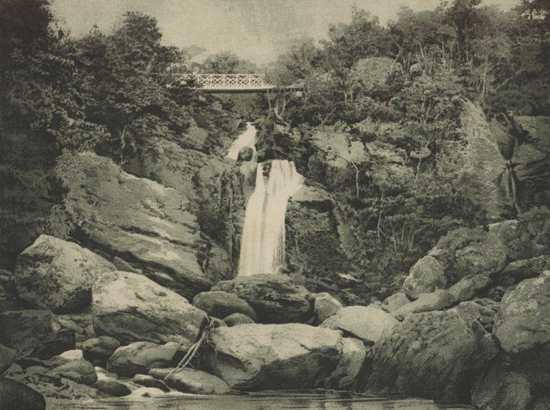 Inversnaid Falls, Loch Lomond (chromolitho) autorstwa English School