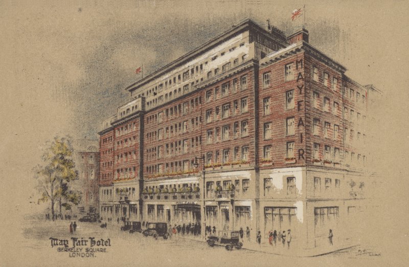 May Fair Hotel, Berkeley Square, Londyn autorstwa English School