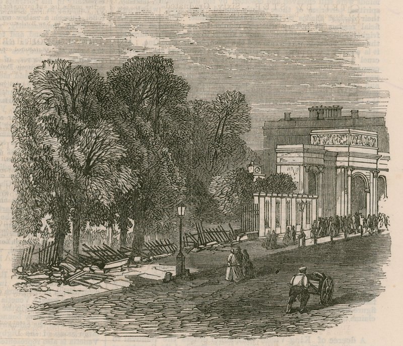 Zamieszki w Hyde Parku: Zepsute barierki w Hyde Park Corner autorstwa English School