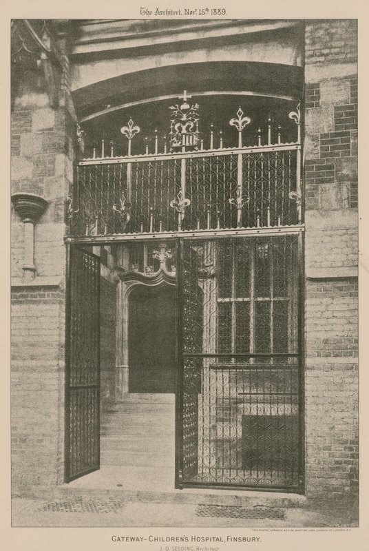 Brama, Szpital Dziecięcy, Finsbury; fotografia autorstwa English School