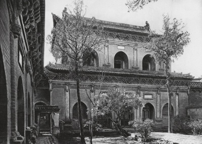 Taiyuanfu, Shuang ta sze, Shansi, Massive Hall (zdjęcie czarno-białe) autorstwa Ernst Boerschmann
