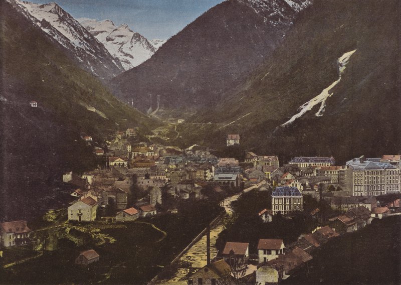 Cauterets, widok z Mamelon-Vert autorstwa European Photographer