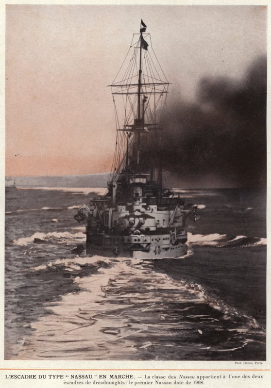 Skrzydło typu „Nassau” w marcu (zdjęcie czarno-białe) autorstwa European Photographer