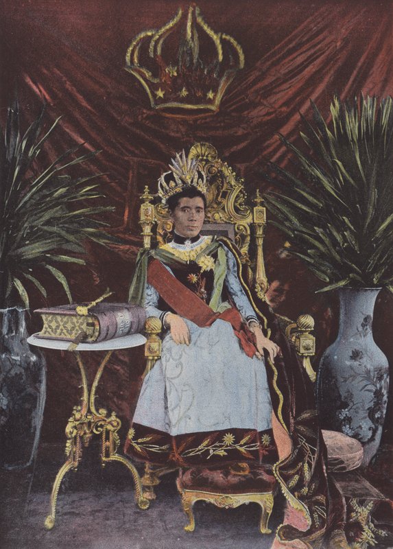La Reine Ranavalona Manjaka III autorstwa European Photographer