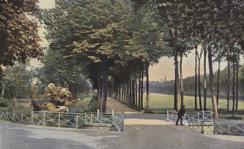 Amiens, Promenade de la Hotoie autorstwa French Photographer