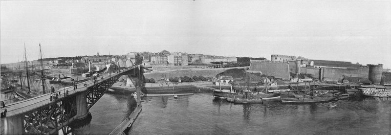 Brześć - Obracany Most i Port Wojskowy (zdjęcie czarno-białe) autorstwa French Photographer