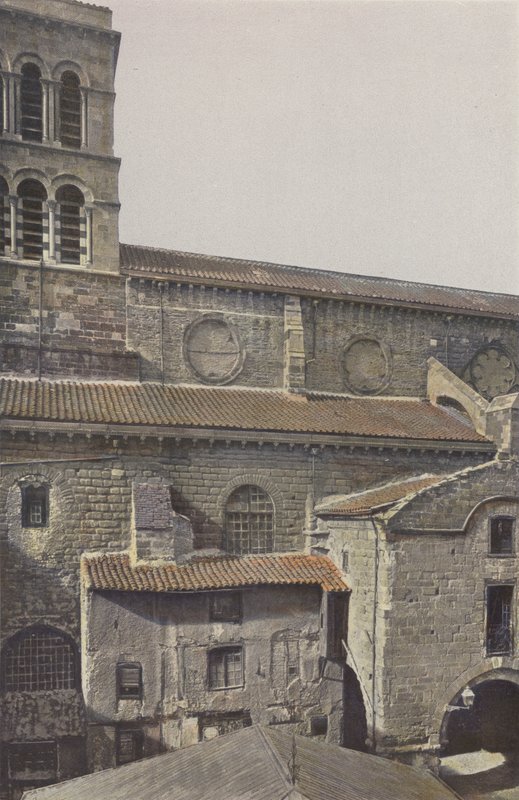 Brioude, kościół Saint-Julien, kruchta boczna S autorstwa French Photographer