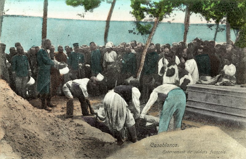 Casablanca, pochówek żołnierzy francuskich autorstwa French Photographer