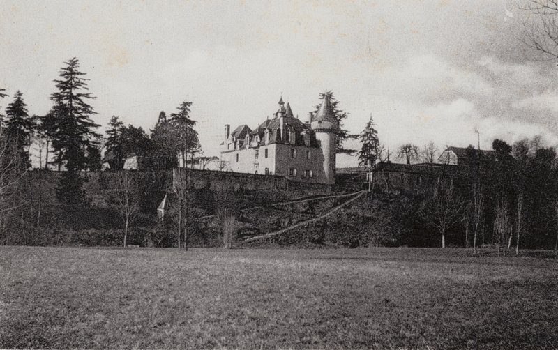 Cazoules, Château De La Fonte-Haute autorstwa French Photographer