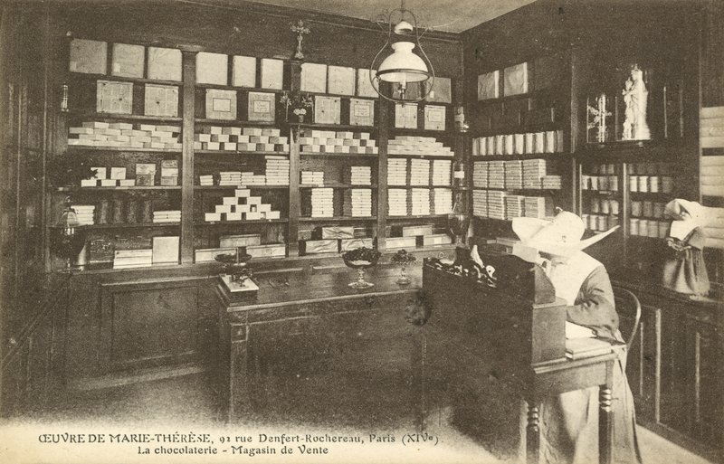 Sklep z czekoladą, 92 ​​Rue Denfert-Rochereau, Paryż (zdjęcie czarno-białe) autorstwa French Photographer