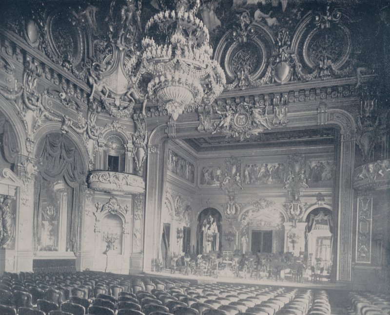 Sala koncertowa, Monte Carlo (zdjęcie czarno-białe) autorstwa French Photographer