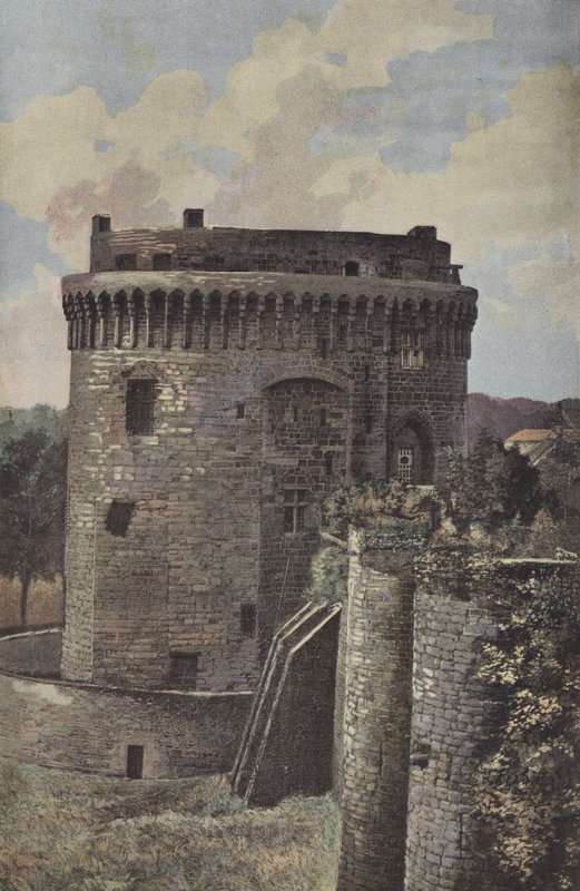Dinan, dawny zamek książąt Bretanii (więzienie) autorstwa French Photographer