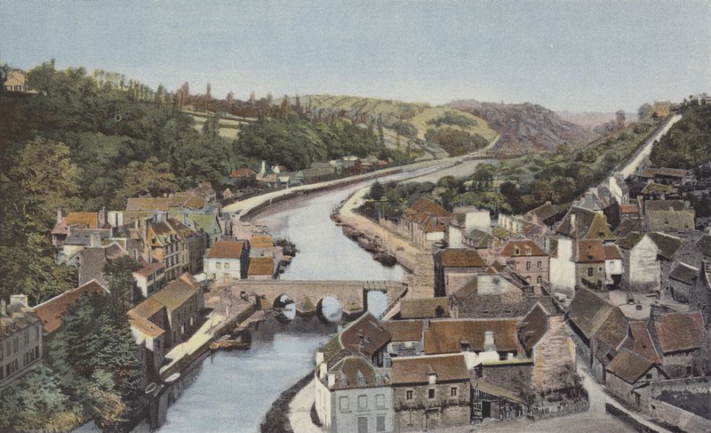 Dinan i La Rance Inferior, Widok z viadue Lanvallay autorstwa French Photographer
