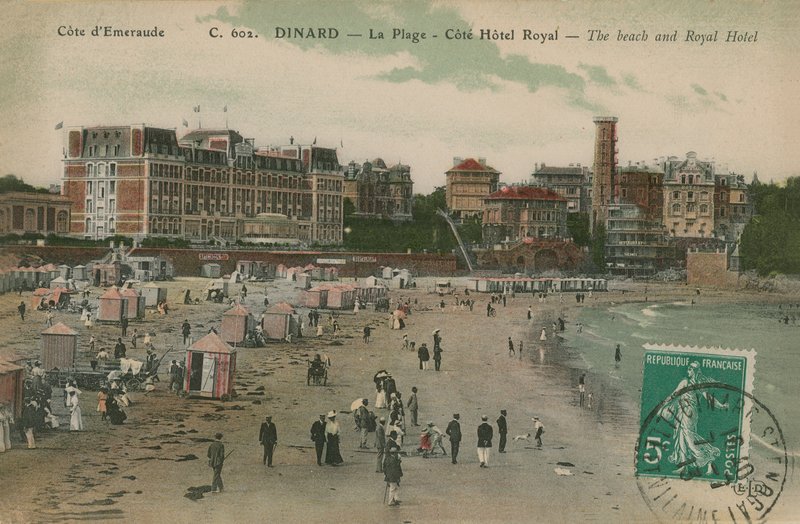 Dinard - plaża i hotel Royal. Pocztówka wysłana w 1913 roku. autorstwa French Photographer