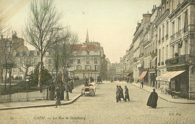 Rue de Strasbourg, Caen (kolorowe zdjęcie) autorstwa French Photographer