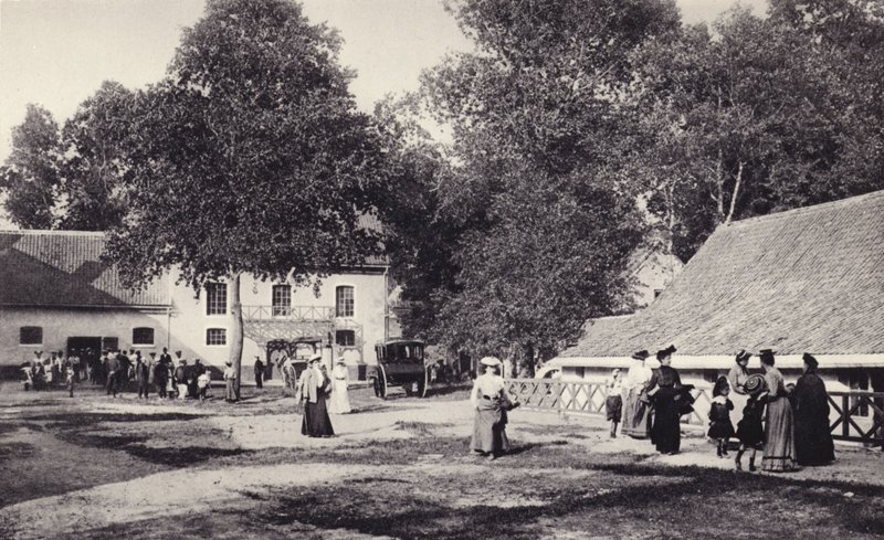 Le Touquet, stodoły, byry itp., które w 1903 r. zostały zaaranżowane na przyjęcie gości w pierwszym hotelu Hermitage autorstwa French Photographer