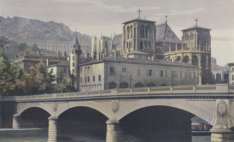 Lyon, Archeveche, Katedra St-Jean i zbocze Fourviere autorstwa French Photographer