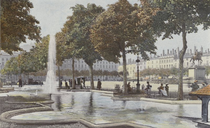 Lyon, Place Bellecour autorstwa French Photographer