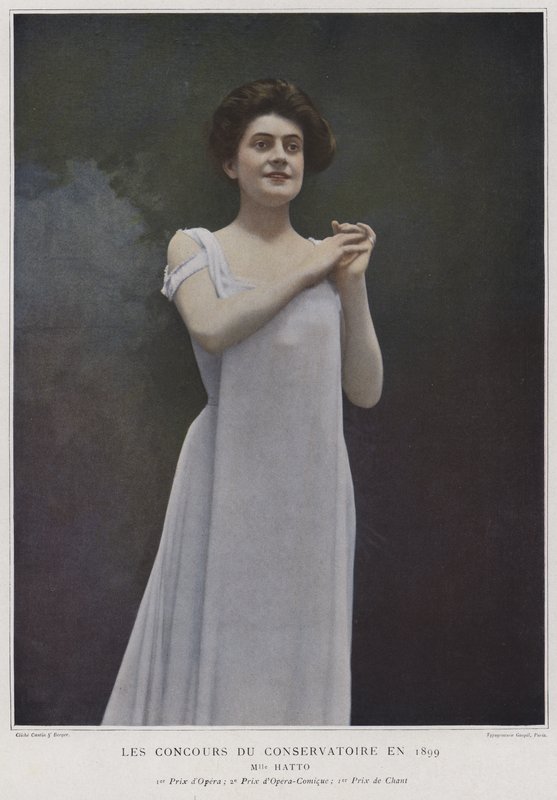 Mademoiselle Hatto, nagrodzona piosenkarka na konkursach w Conservatoire de Paris, 1899 (kolorowe zdjęcie) autorstwa French Photographer