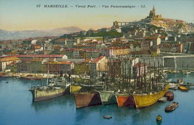 Marsylia: Vieux Port, widok panoramiczny (kolorowe zdjęcie) autorstwa French Photographer