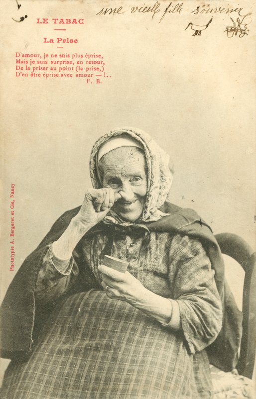 Stara kobieta zażywająca tabakę autorstwa French Photographer