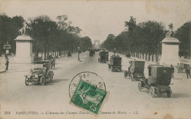 Paryż - Avenue des Champs-Elysees. Pocztówka wysłana w 1913 roku. autorstwa French Photographer