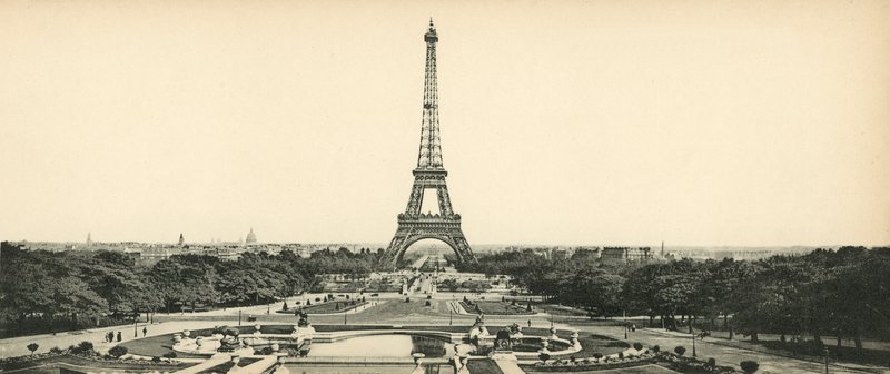 Paryż, Wieża Eiffla i Ogrody Pola Marsowego, Wieża Eiffla i Ogrody Pola Marsowego autorstwa French Photographer