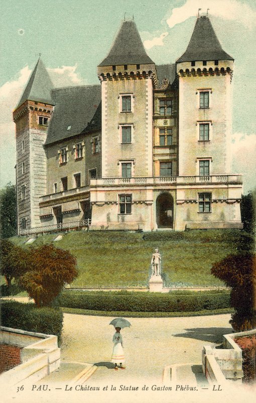 Pau, zamek, posąg Gastona Phebusa autorstwa French Photographer