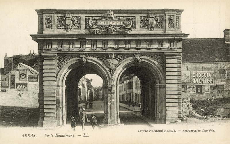 Brama Baudimont, Arras (zdjęcie czarno-białe) autorstwa French Photographer